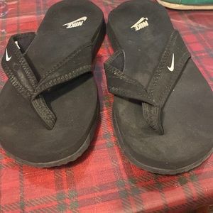 Nike flip flops